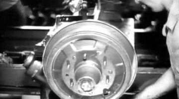 Fascinating 1936 Footage of Car Assembly Line