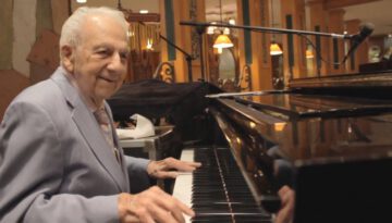 99-Year-Old Pianist Irving Fields