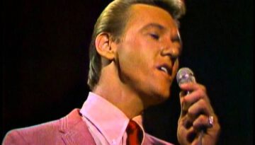 Unchained Melody – Righteous Brothers