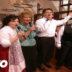 Bill & Gloria Gaither – When the Roll Is Called Up Yonder [Live]