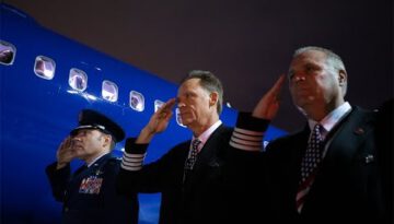 Southwest Captain Brings His Dad Home