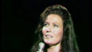 In The Garden – Loretta Lynn