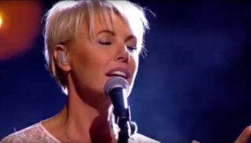 You Raise Me Up – Dana Winner