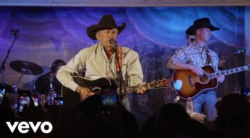 George Strait – Amarillo By Morning – Live from Gruene Hall