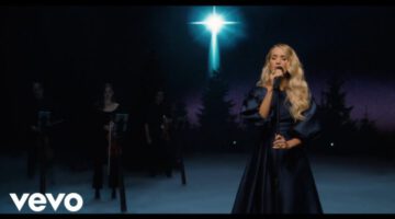 O Holy Night – Carrie Underwood (Live)