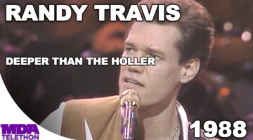 Deeper Than The Holler – Randy Travis (Live)