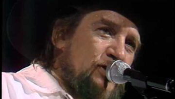 Always Been Crazy – Waylon Jennings (Live)