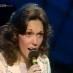 I Need To Be In Love – The Carpenters (Live)