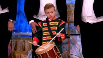 6-year-old Mik performing Little Drummer Boy with André Rieu