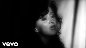 I Can’t Make You Love Me – Bonnie Raitt