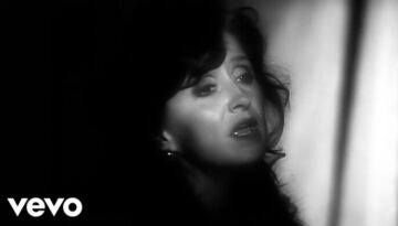 I Can’t Make You Love Me – Bonnie Raitt