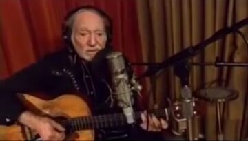Pretty Paper – Willie Nelson