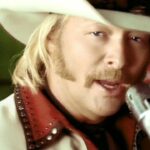 Small Town Southern Man – Alan Jackson